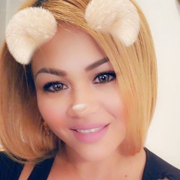 Meet your Posher, Mariel - Picture 1 of 1